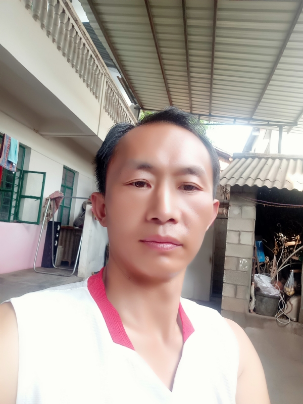 白鸽的第一张照片--楚雄中老年相亲网