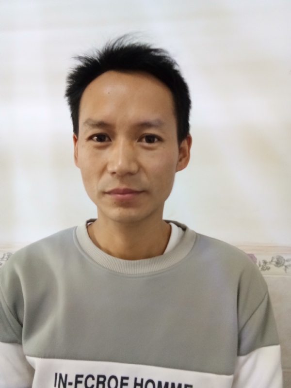 单亲爸爸的第一张照片--楚雄中老年相亲网